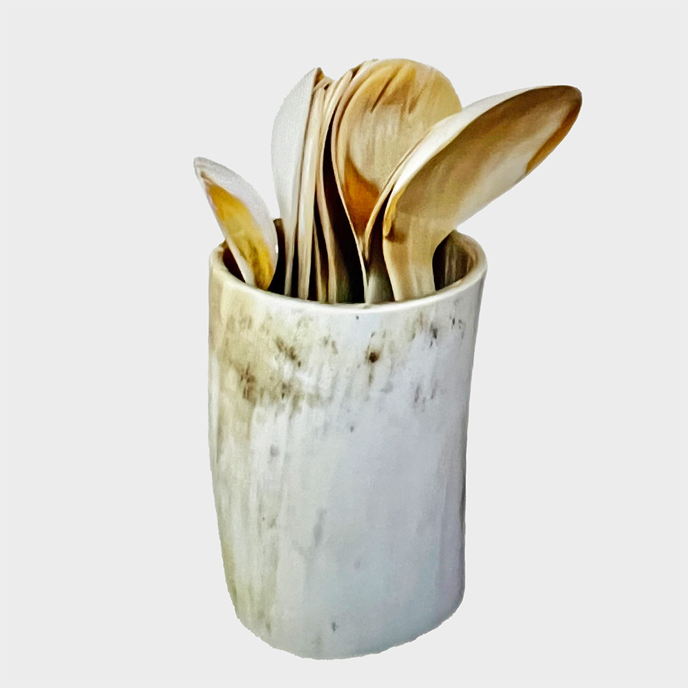 horn utensil holder