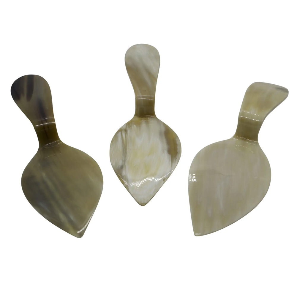 horn pie servers